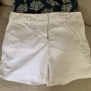 Women’s vineyard vines every day shorts size 10